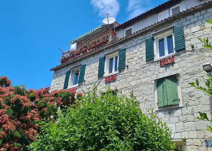 Nirvana & Maison d'hôtes 3*