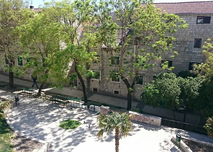 Nirvana & Maison d'hôtes Split