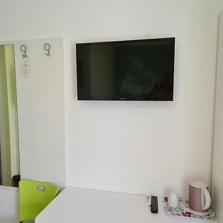 게스트하우스 너바나 룸&아파트 3*