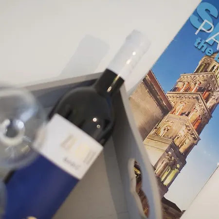 Nirvana & בית הארחה 3*