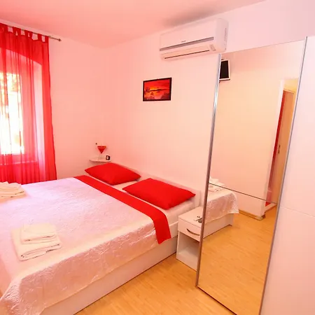 Nirvana & 3* ספליט