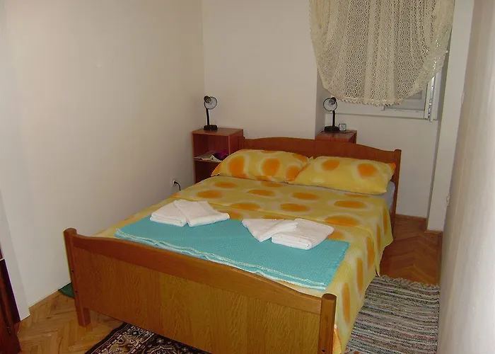 너바나 룸&아파트 게스트하우스 3*