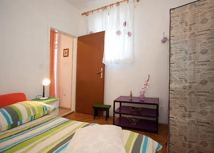 너바나 룸&아파트 게스트하우스 3*