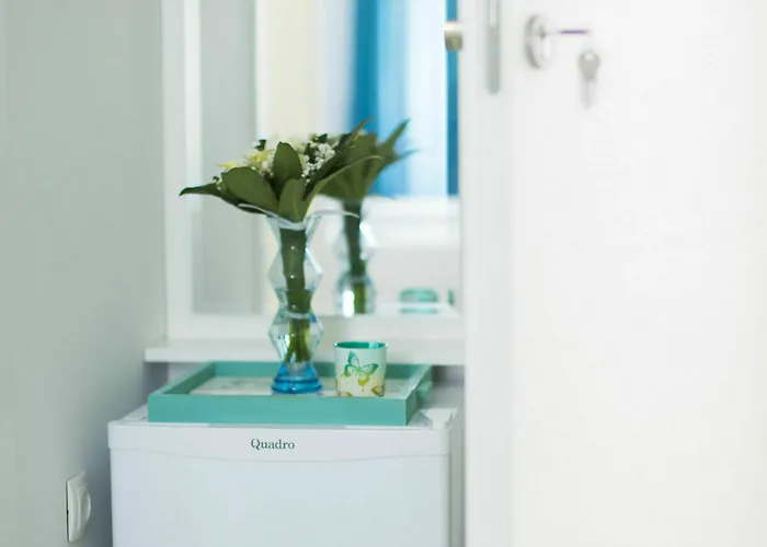 너바나 룸&아파트 3*