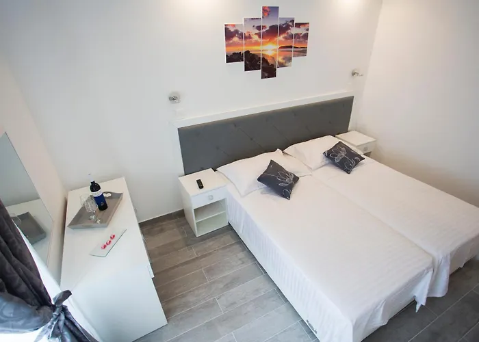 너바나 룸&아파트 게스트하우스