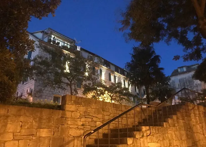 너바나 룸&아파트 스플리트